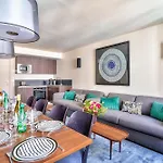 Urbanflat 134 - Grand Appartement En Plein Centre De Paris